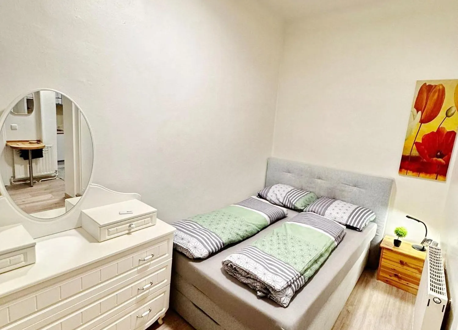 Lovely Apartment - 15 Min From Airport & City Center, 5 Min From Vienna Main-Bus Station Ez10A 0*,  Rakousko